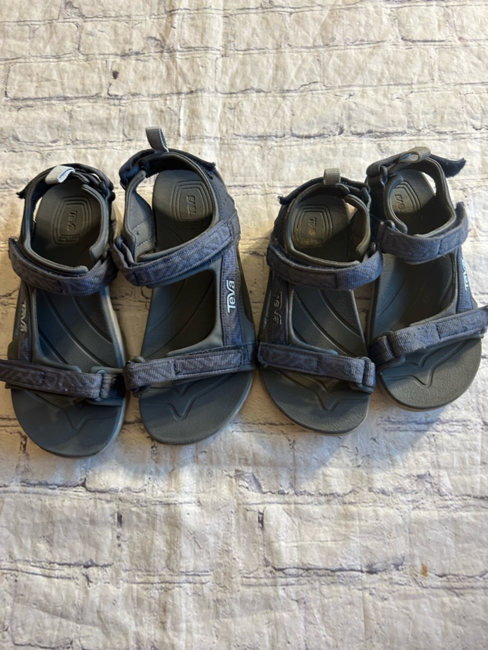 TEVA KIDS TANZA SPORT BLUE GREY (2) PAIRS OF BOYS SANDALS US(3) & US(12)